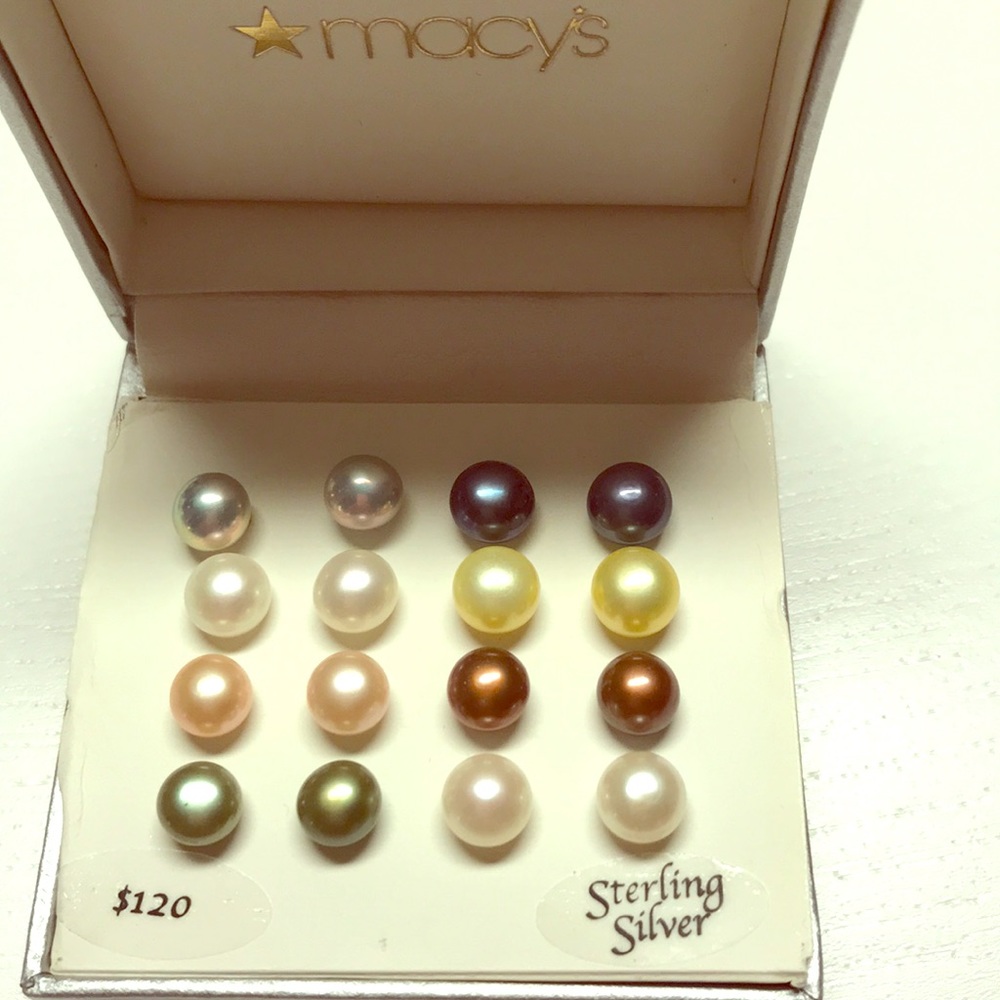 Macy’s 8 pairs pearl studs set